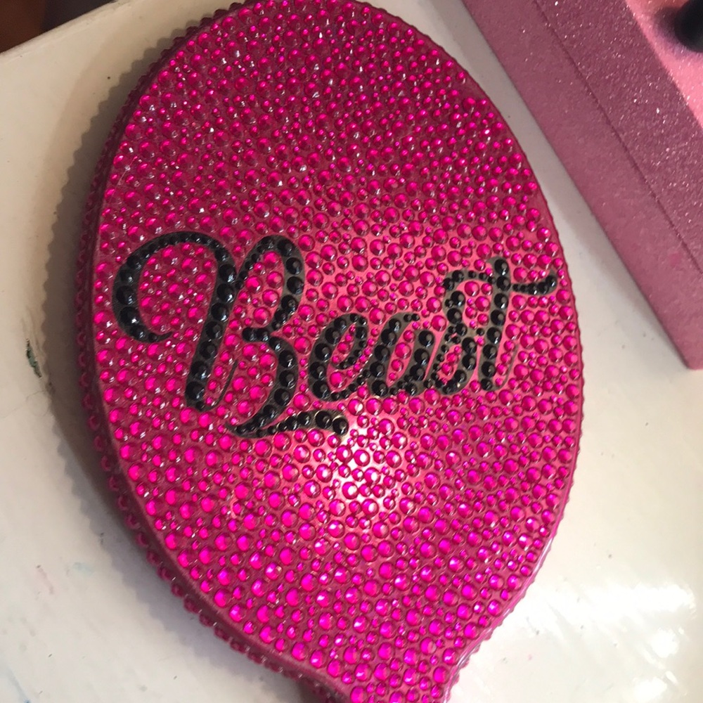 Anastasia Beverly Hills mirror Alyssa Edwards Beas
